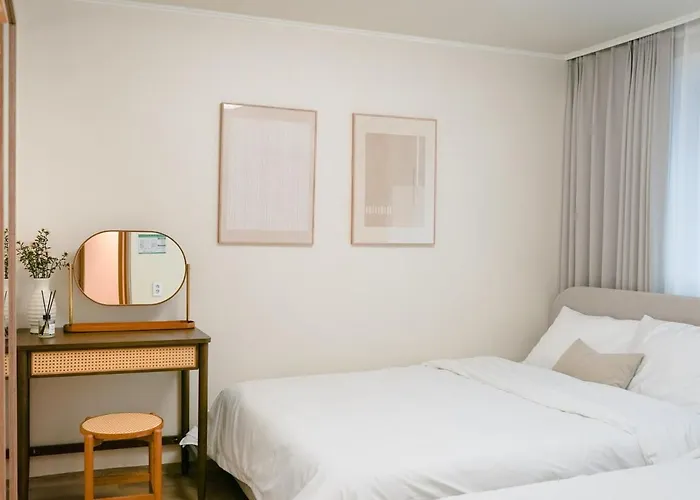 Moonstar Garden Villa *